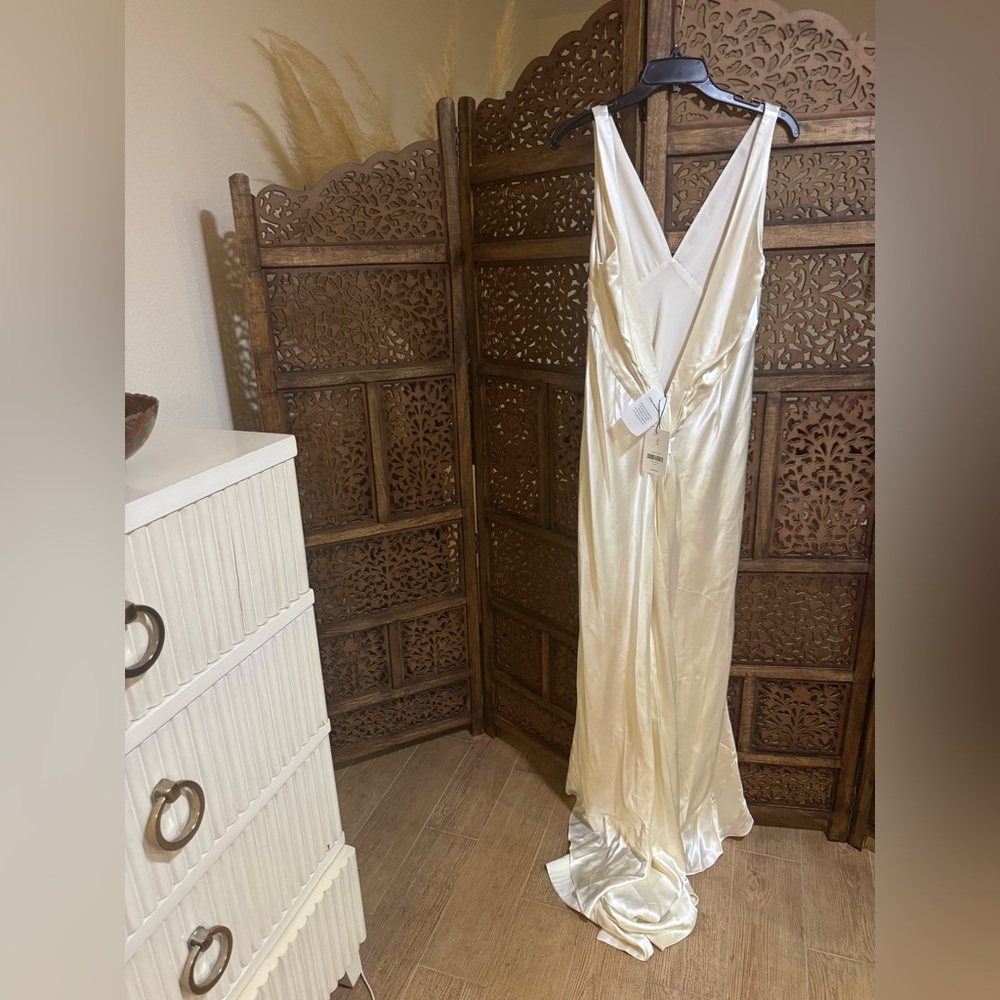 NEW NWT Reformation Margot Silk Dress - Picture 7 of 7